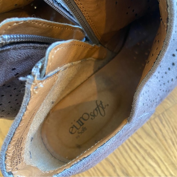 Women's sofft Gray Suede Ankle Boots size 9 - Picture 11 of 13